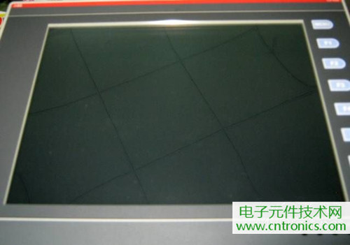 觸摸屏售價(jià)過(guò)萬(wàn)？一臺(tái)工控設(shè)備觸摸屏拆解
