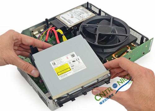 不容錯過！大神級拆解力作：X-BOX ONE 解密內(nèi)部結(jié)構!！