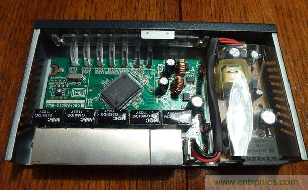 拆解:一探究竟以太網交換機為何遭雷擊就關機