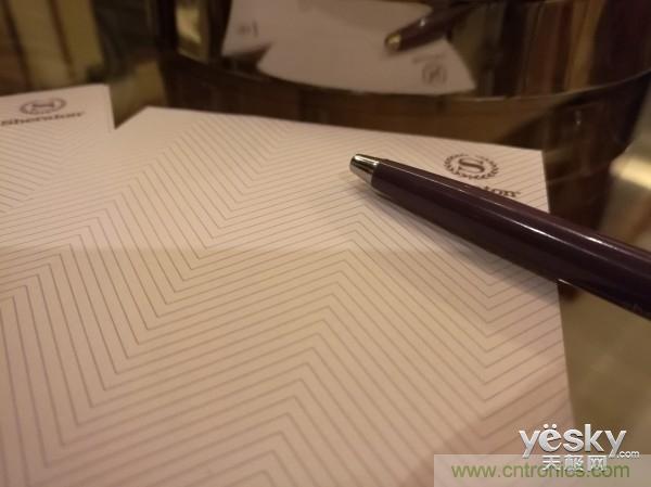 新旗艦Mate 8全評測：橫空出世！能否延續(xù)一機(jī)難求？