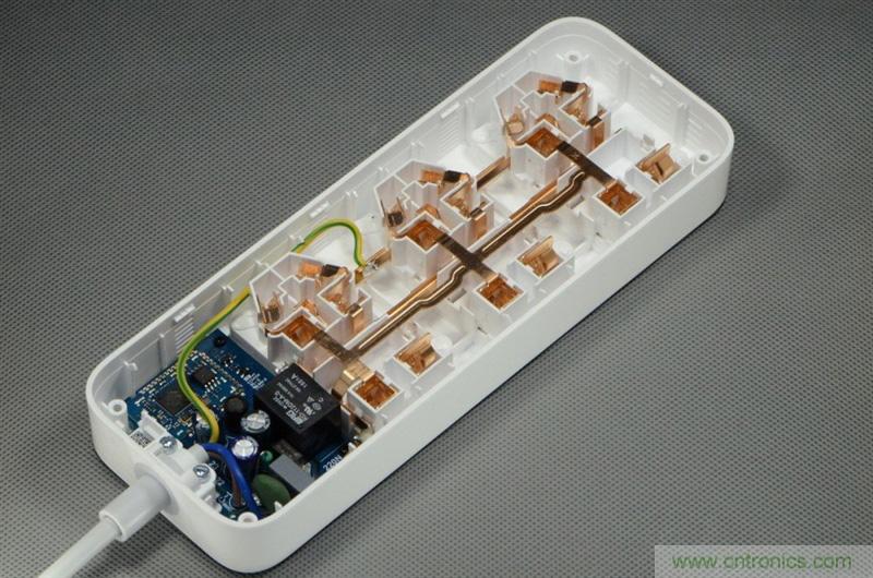 做工怒贊 神秘芯片！小米智能插線板拆解、評測