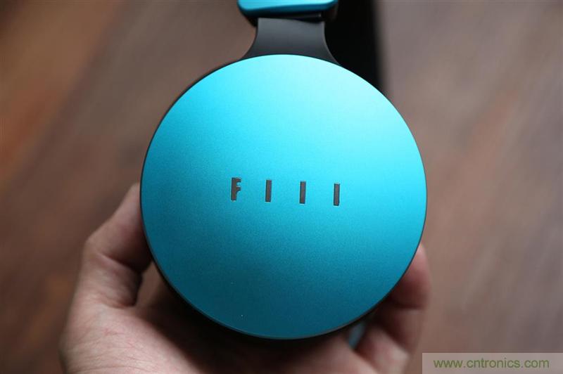 頭條哥的夢想之作！FIIL耳機能讓汪峰上頭條否？