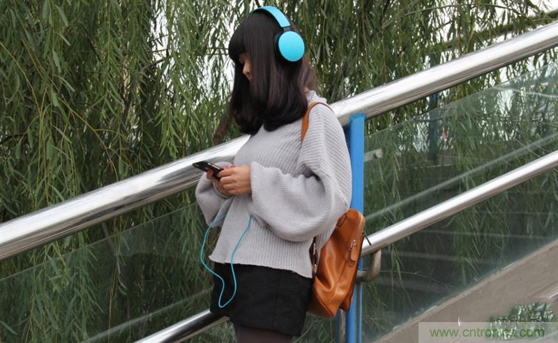 頭條哥的夢想之作！FIIL耳機能讓汪峰上頭條否？