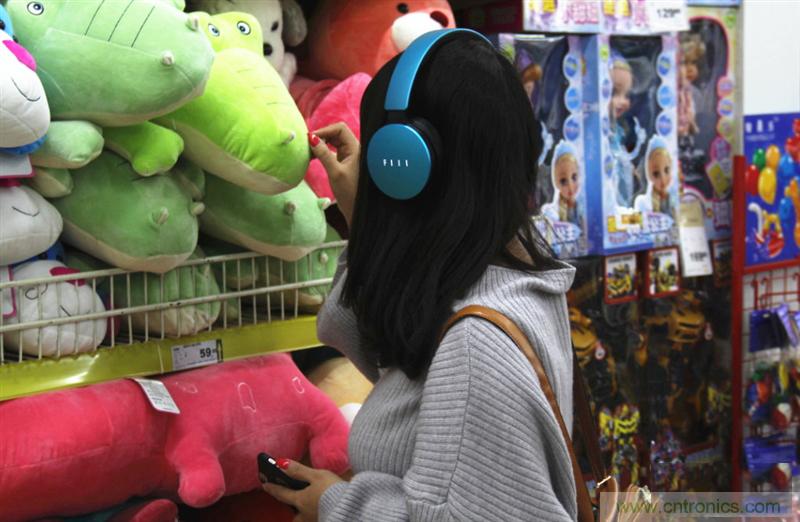 頭條哥的夢想之作！FIIL耳機能讓汪峰上頭條否？