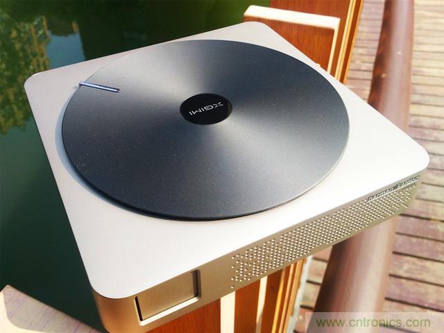 無屏電視時代已然來臨，客廳你做好準(zhǔn)備了嗎？