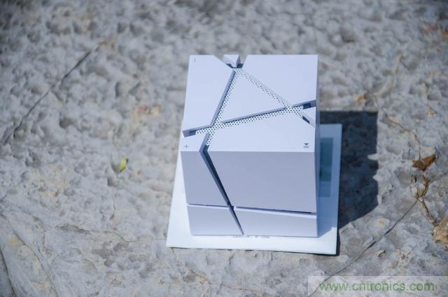 洛斐創(chuàng)意藍(lán)牙音箱，光與建筑點(diǎn)綴生活