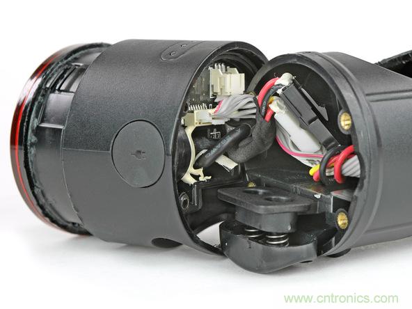 從電池到傳感器，完整拆解小米智能自行車