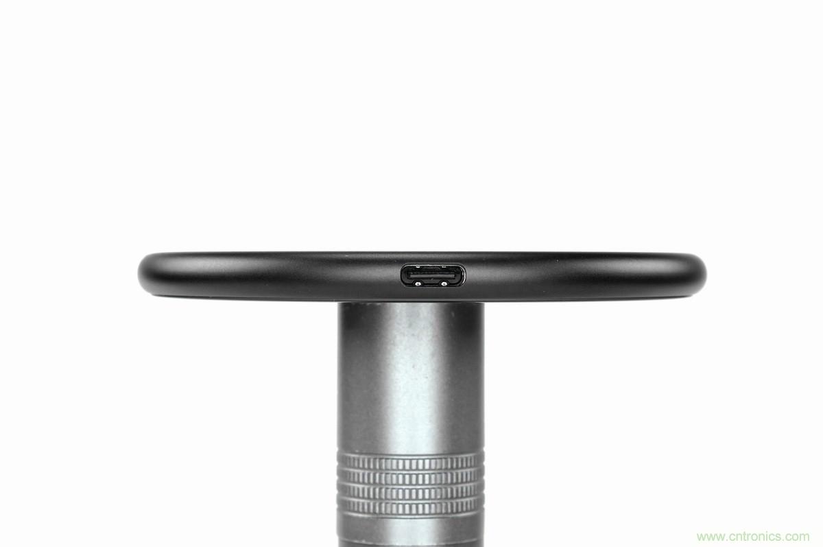 拆解對(duì)比：系出同門，小米、紫米無(wú)線充電器的差別有多大？