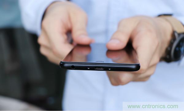 魅族M15拆解：做工精致，壓感Home鍵采用中國芯