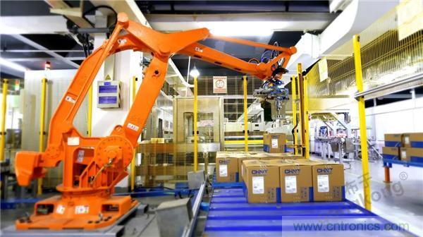 正泰昆侖 | 續(xù)寫榮耀，領(lǐng)馭未來